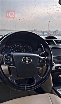 تۆیۆتا کامری